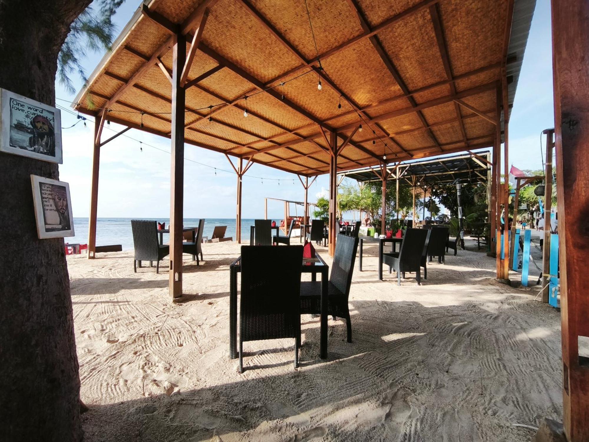 Matahari Bungalow 3 Gili Air Exterior photo