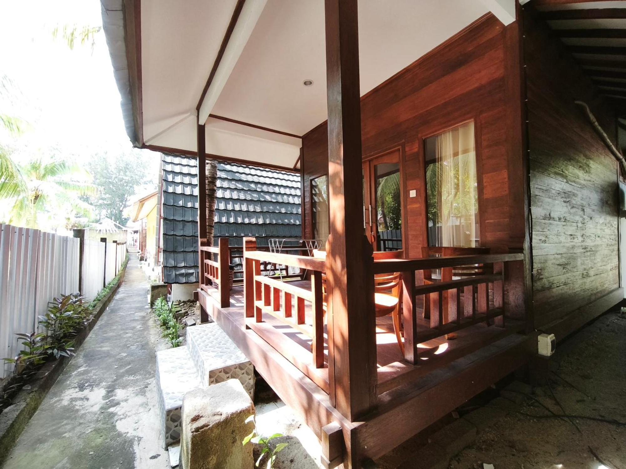 Matahari Bungalow 3 Gili Air Exterior photo