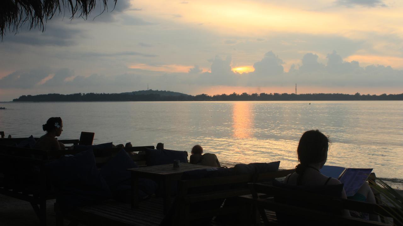 Matahari Bungalow 3 Hotel Gili Air Exterior photo